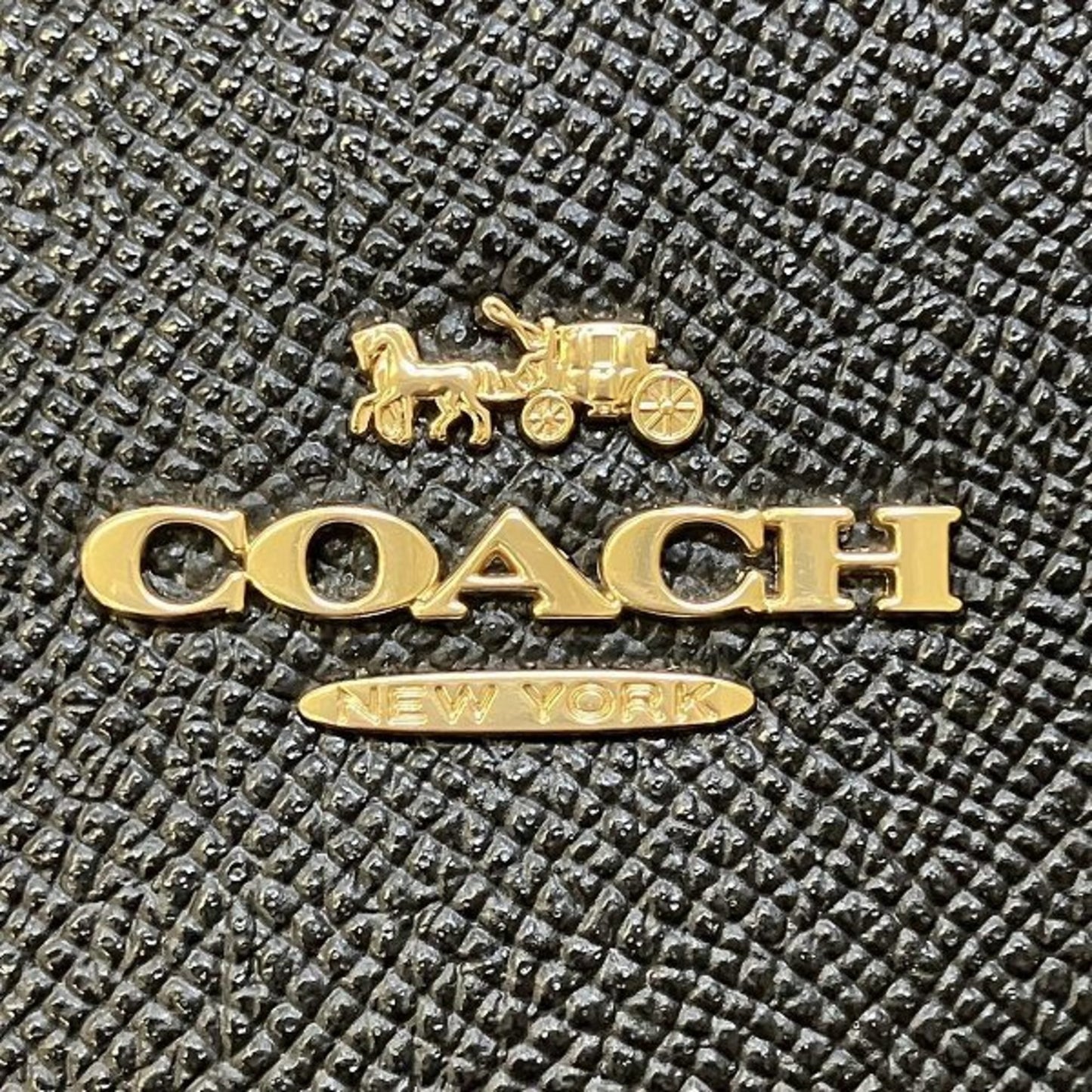 Coach shoulder