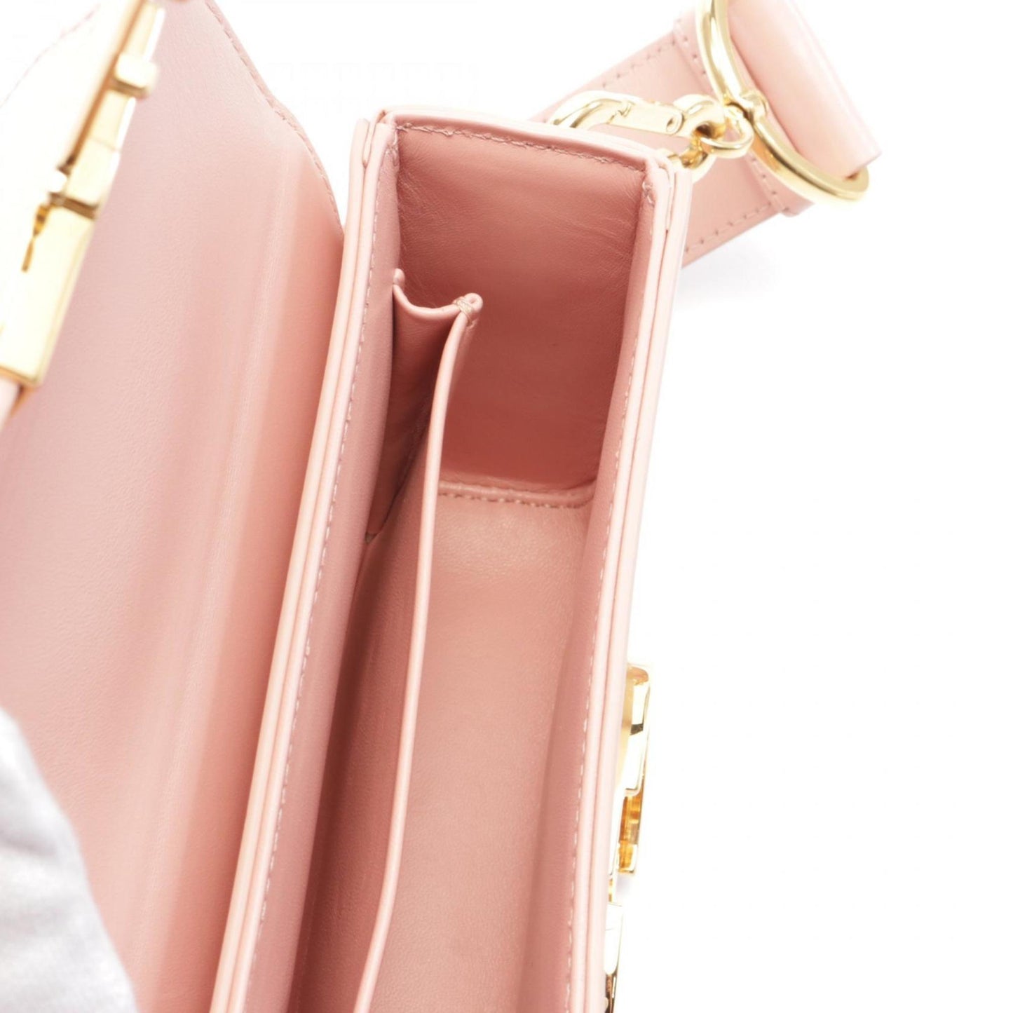 Dior 30 Montaigne