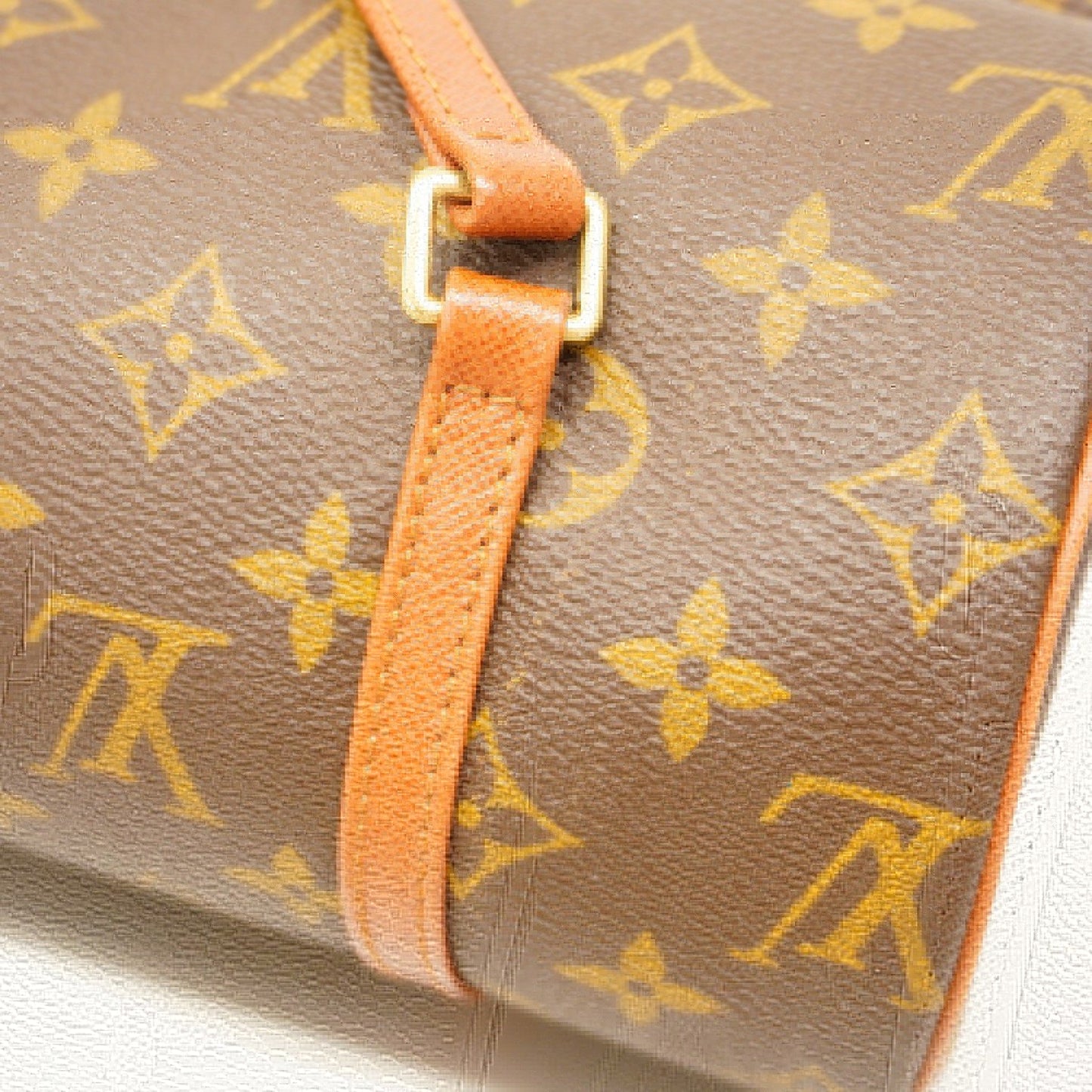 Louis Vuitton Papillon 26