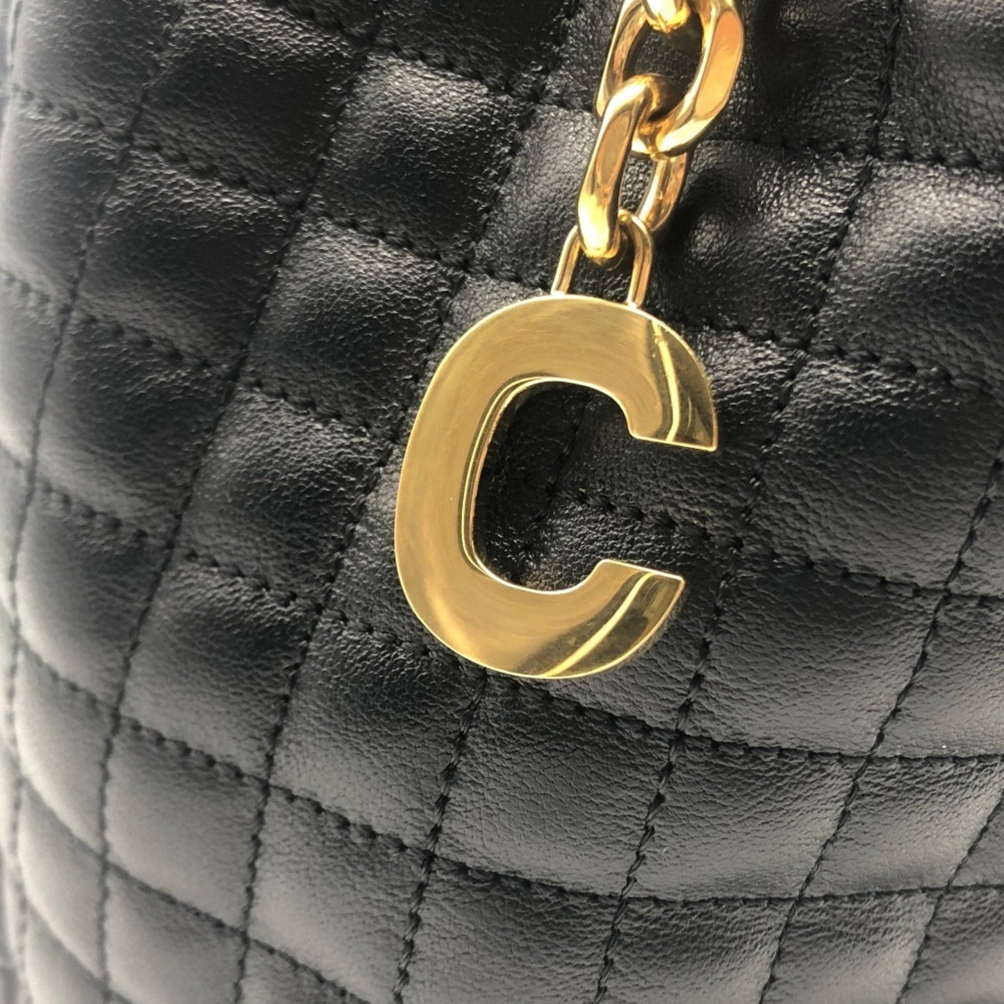 Céline C charm