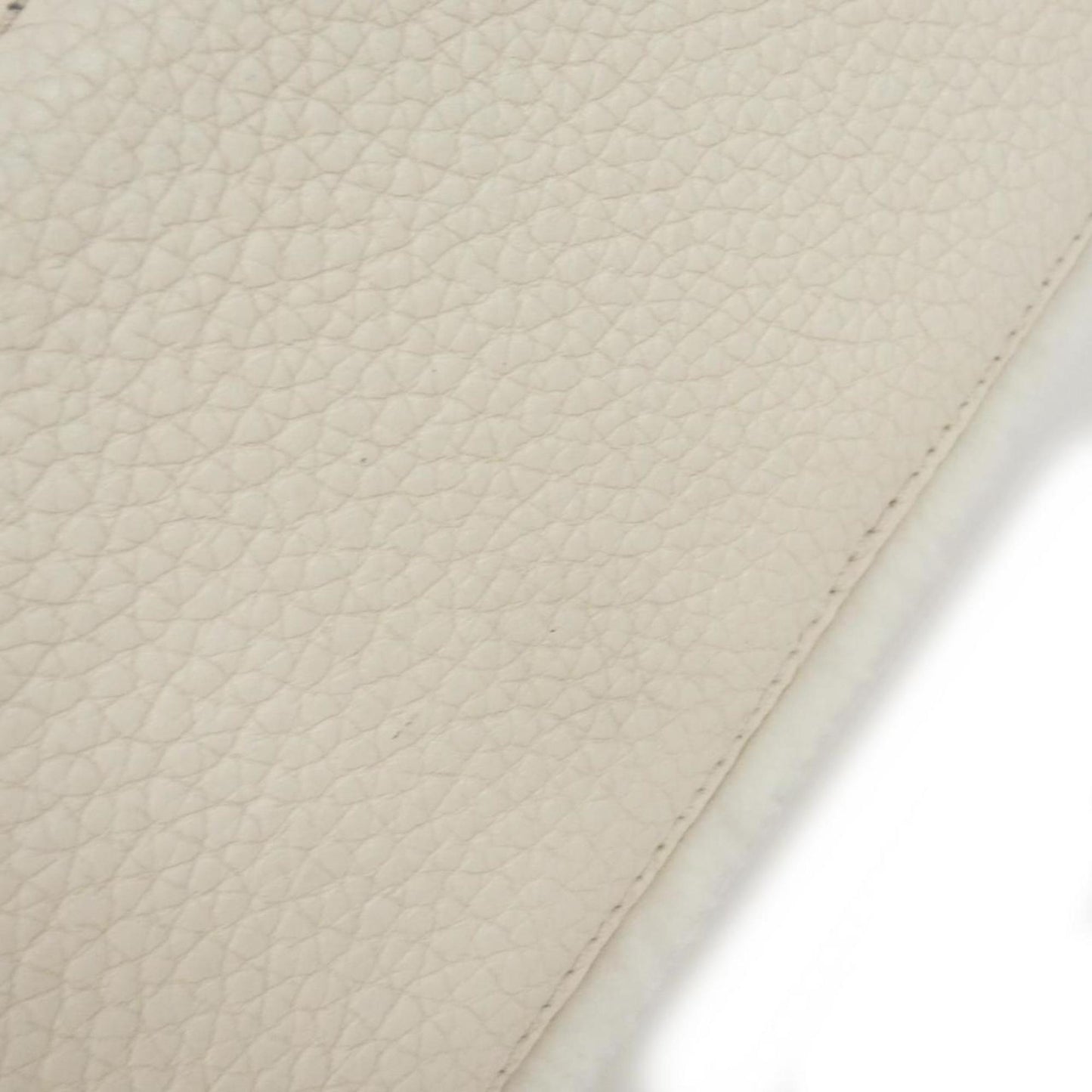 Louis Vuitton Capucines