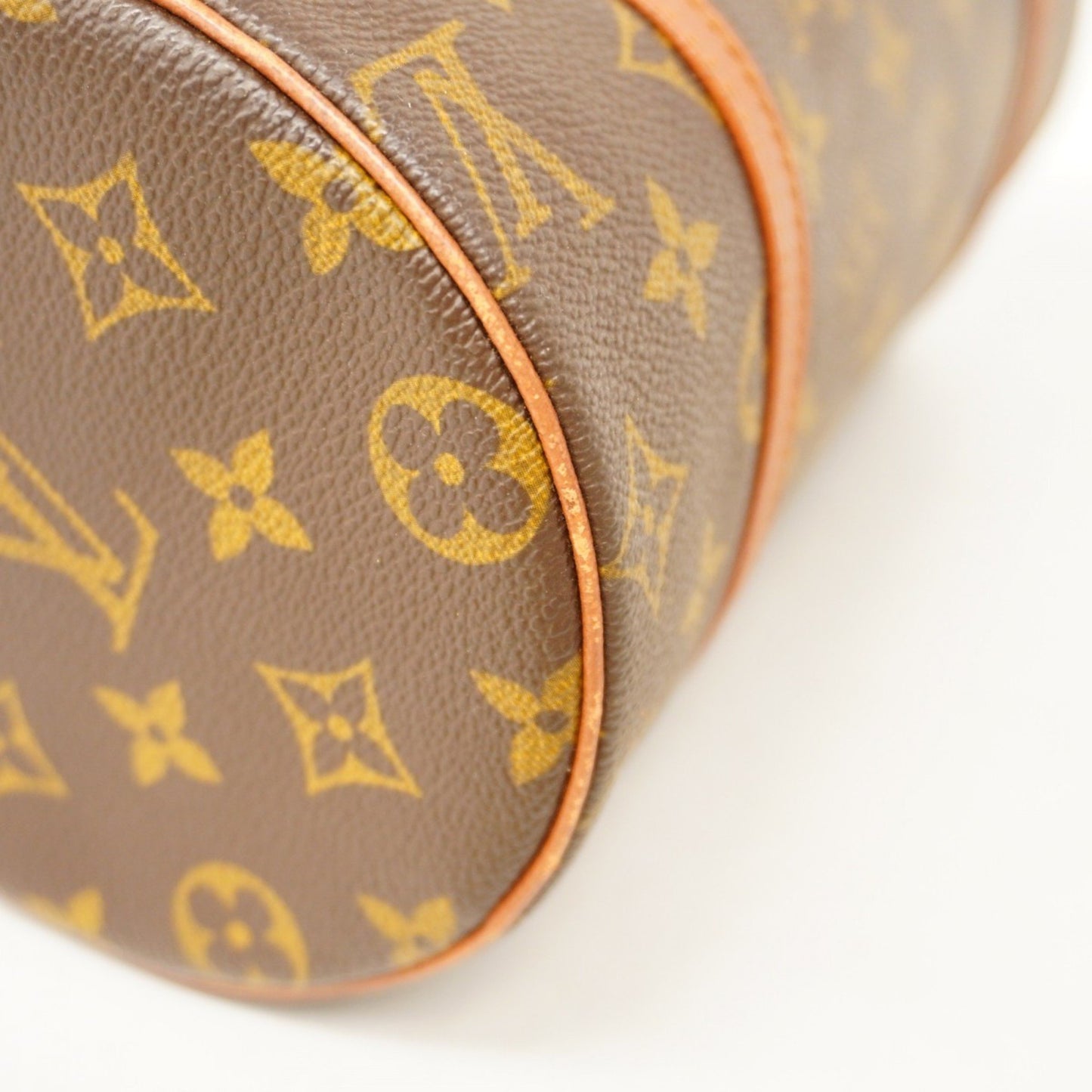 Louis Vuitton Papillon 26