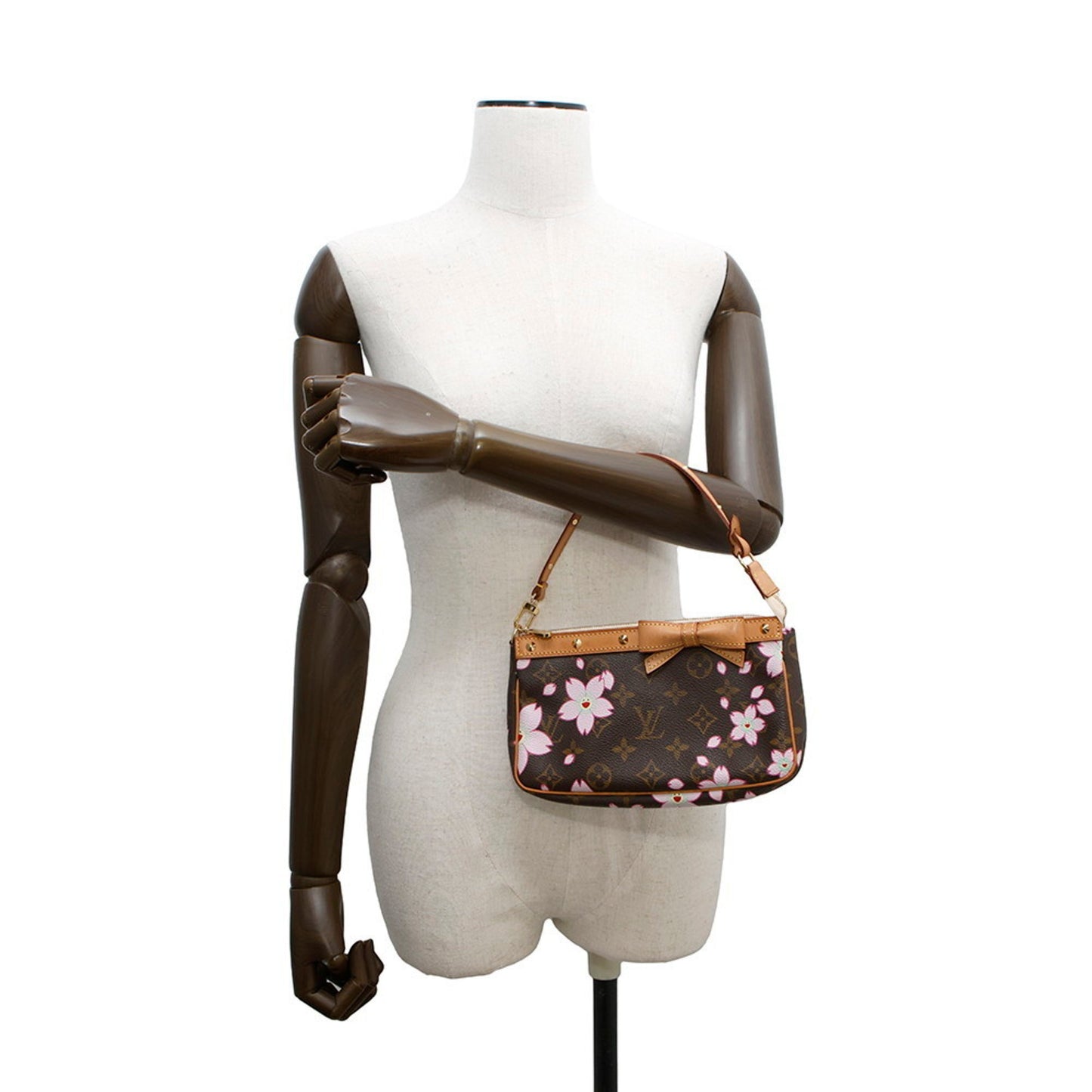 Louis Vuitton Pochette Accessoire